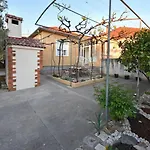 Greenvine Apartment